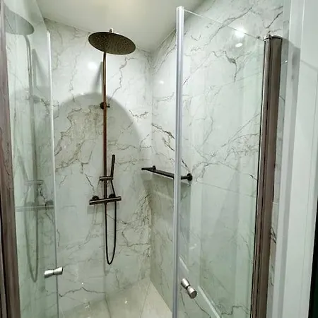 Elegant & Bright Close To Canal Saint-martin Daire