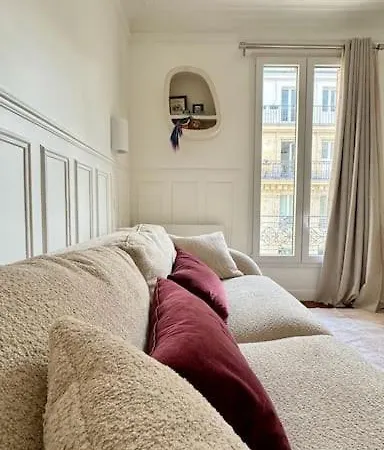 Daire Elegant & Bright Close To Canal Saint-martin