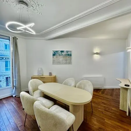 Elegant & Bright Close To Canal Saint-martin * Paris